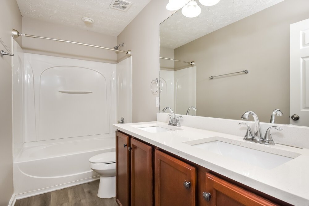 3-Bed Rental on 2110 Valley Creek photo 18