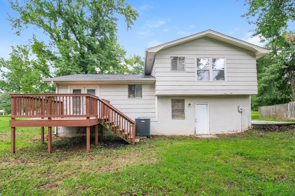 3-Bed Rental on 6183 Fieldcrest Dr photo 18