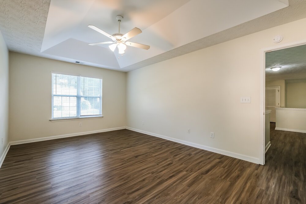 3-Bed Rental on 3410 Sandlake Dr photo 10