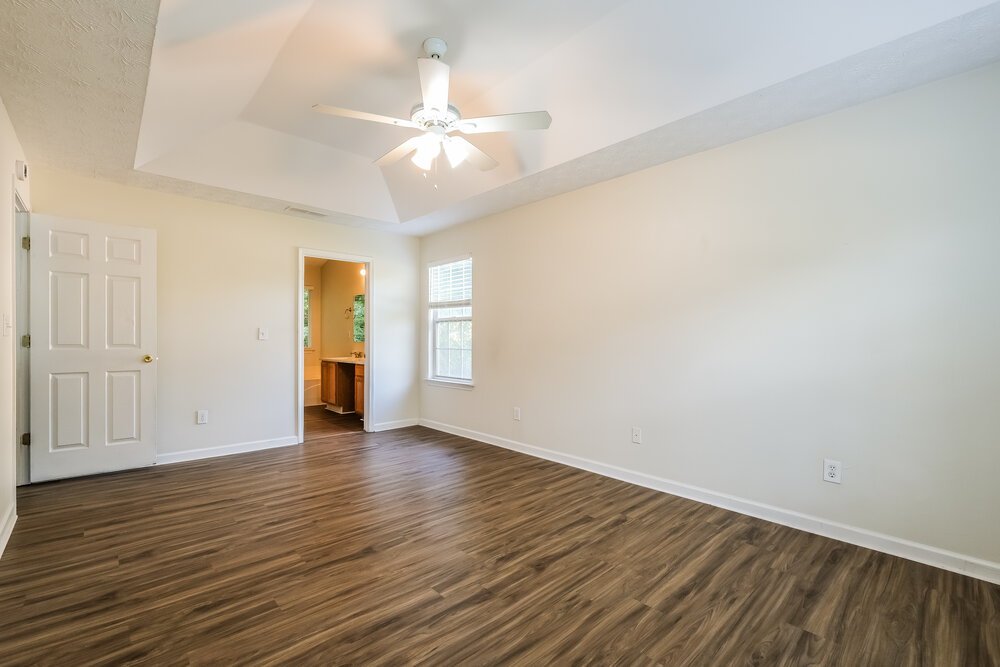 3-Bed Rental on 3410 Sandlake Dr photo 11