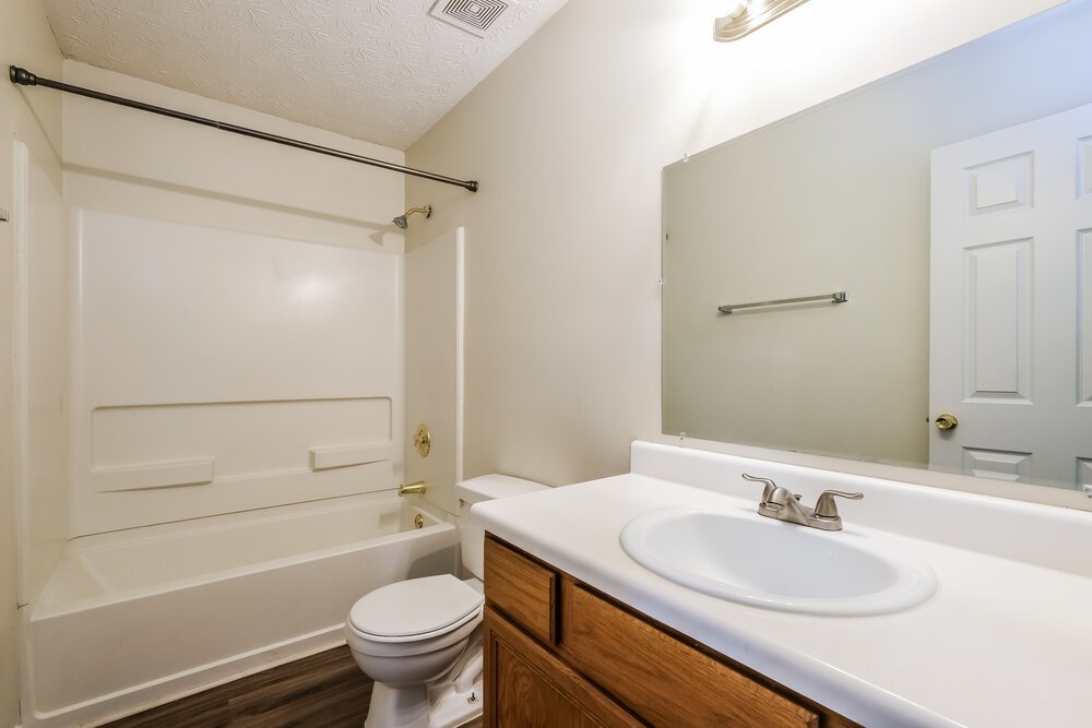 3-Bed Rental on 3410 Sandlake Dr photo 16