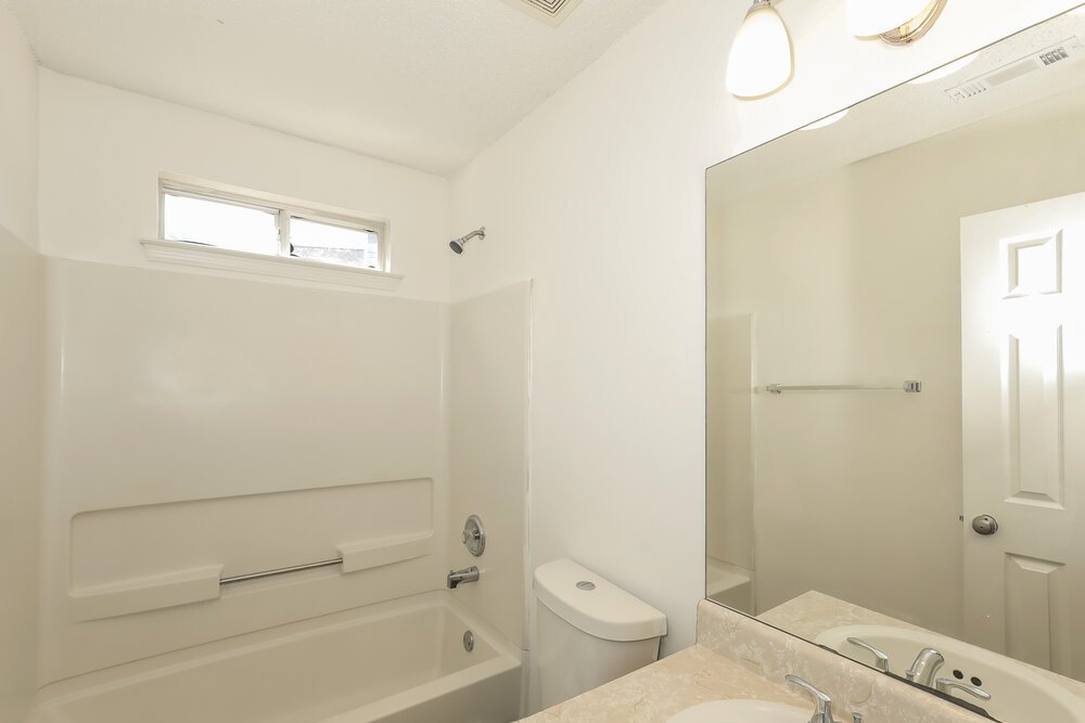 4-Bed Rental on 9447 Rollinghills Dr photo 15